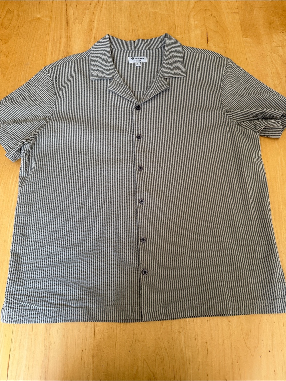 Sperry Men's Grey  Striped Short Sleeve Camp Shirt